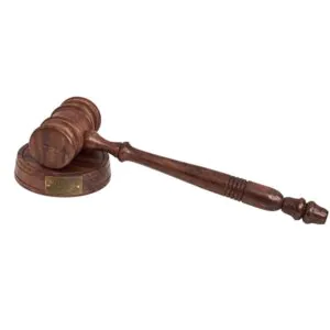 פטיש עורך דין שופט